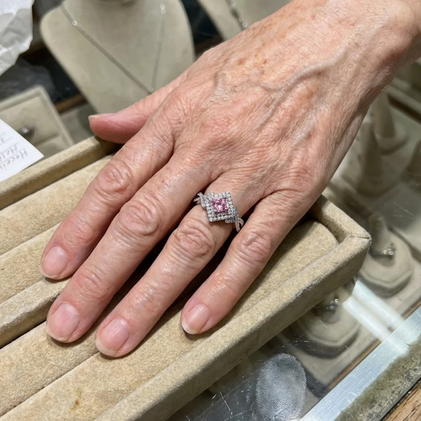 Couture Pavé neliösormus | Valkokulta