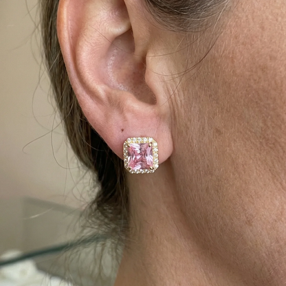 Pinkki safiiri Pavé-nappikorvakorut | Kulta