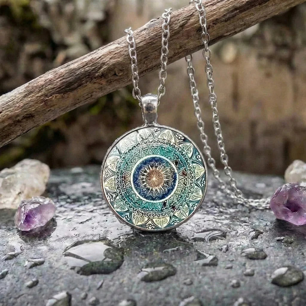 Intricate Sininen Mandala Kaulakoru