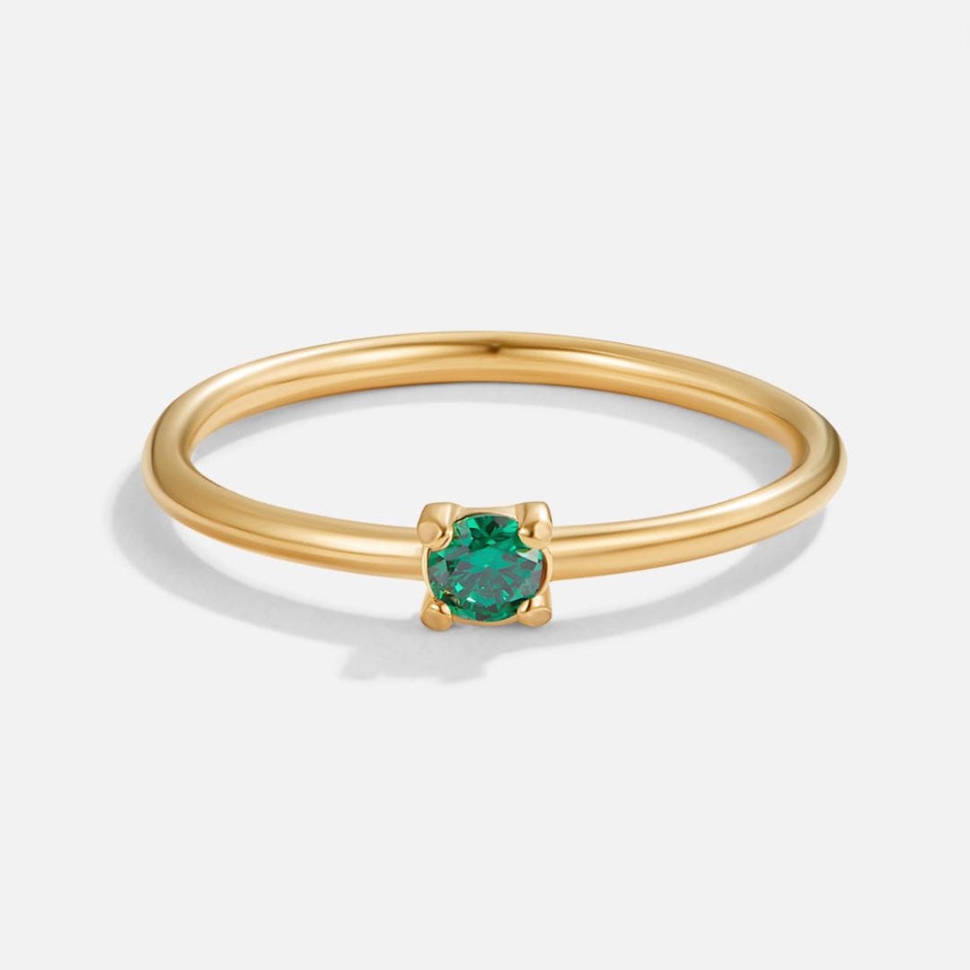 Ainutlaatuinen Birthstone Sormukset