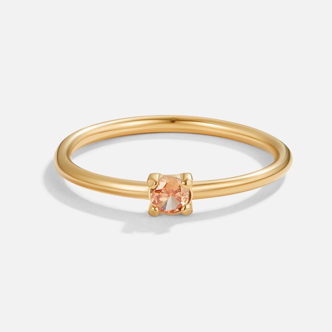 Ainutlaatuinen Birthstone Sormukset