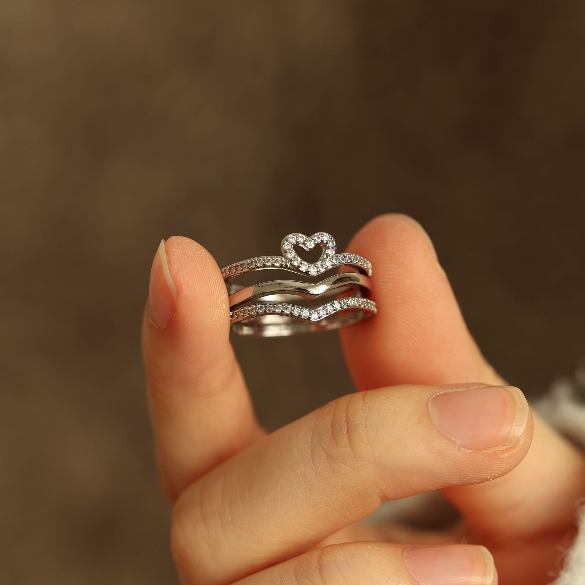 Shining Love Wish Bone Stacking Sormukset